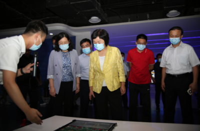 網聚奮進正能量 繪就最大同心圓——山東網絡人士“喜迎二十大·同心跟黨走”主題活動暨云計算裝備技術服務研討舉辦